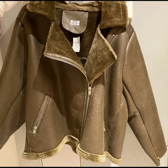 Leather Jacket - Picture 1 of 2